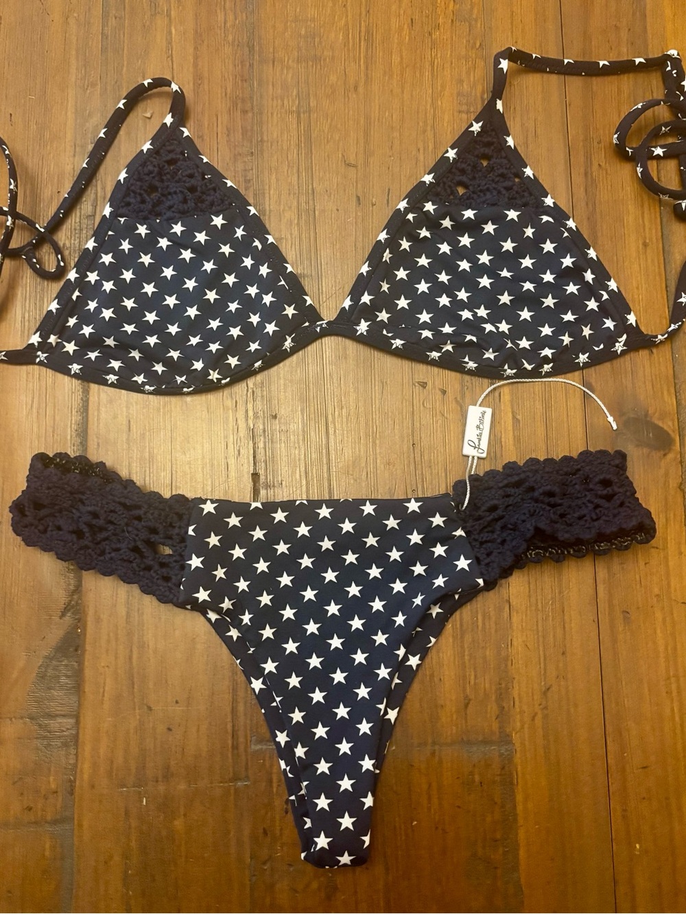 NWOT Frankie’s bikinis tanner stars bikini set